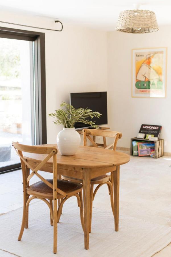 La Petite Ruche, 1 Bedroom Gite In The Luberon Апт Экстерьер фото